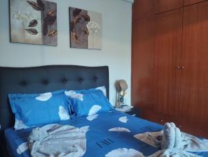 Tsekis House