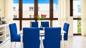 Cubos Apartment Mayoral Front Line Marbella