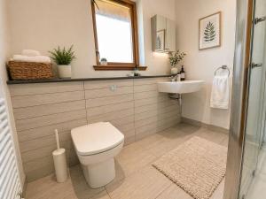 West Sands Coastal Home for Golfers & Families