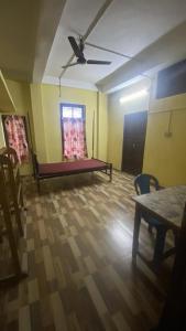Pathak Guest House