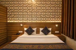 Hotel Vijay Palace