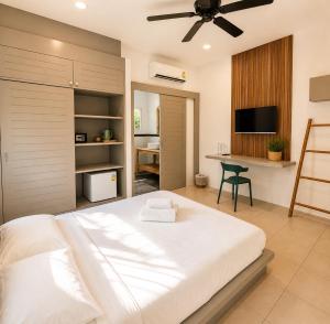 jungle pad accomodation