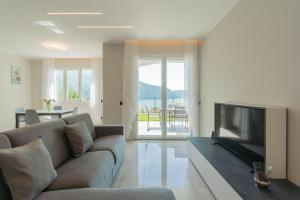 Villa Caterina - Lake View Terrace and Garden by RentComo