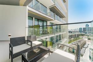 PVH - Vibrant 1BR in Binghatti Amber
