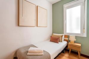 The Collection Barcelona - Plaza España 4BD 2BTH with terrace for families