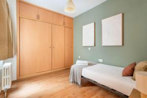 The Collection Barcelona - Plaza España 4BD 2BTH with terrace for families