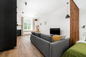 Solec Powiśle Chic Apartment by BookingHost