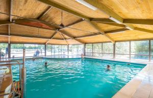 ZEcamping 4 pet friendly piscine couverte et parcours Fitness
