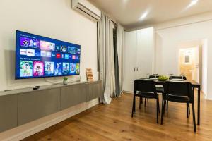 Ultracentral Spacious Apartment 4BR