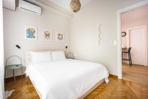 Kefi - Bright 2BR Athens Apartment