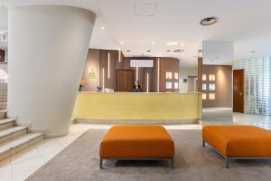 Aston Hotel