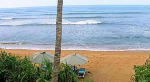 OYO 246 Roy Villa Beach Hotel