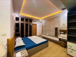 3-Bedroom, 2-Bathroom Apartment at Emerald Celadon, Aeon Mall Tan Phu