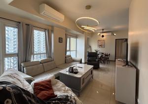 Comfortable 3 BR Seaview Next to Okada Casino Manila Airports MOA