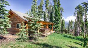 Holiday Home room in Cowboy Heaven Cabins-3 Rustic Ridge