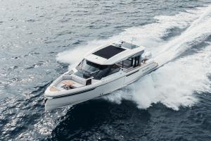 Luxury Boat Cruise in Crete