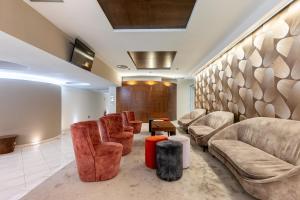 Aston Hotel