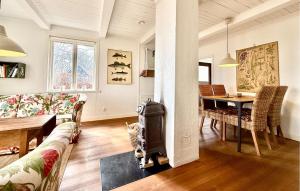 Beautiful Home In Sjöbo With Lake View