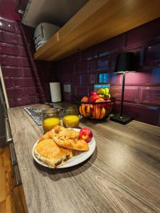 Etal Lane 2BR - Families & Contractors