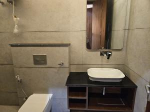 Hotel Gangotri Suites