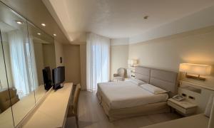 Hotel Bristol