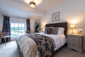 Chester Racecourse Views, Townhouse with Parking