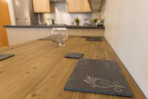 Raleigh Square - 2BR Ground-Floor Apartment in Nottingham