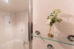 Raleigh Square - 2BR Ground-Floor Apartment in Nottingham