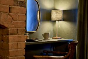 3-Bed Historic Knitters House in Nottingham