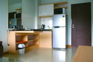 Top floor Panoramic Home in The Sea Condo