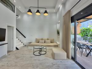 Lumina by halu! Modern house for 4
