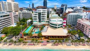The Cruise Hotel