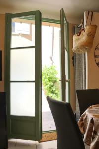 Uzès centre-Les Terrasses de SIGALON, maison de ville climatisée 3 chambres