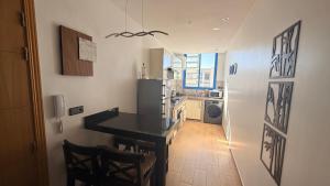 Appartement vue sur piscine et jardin