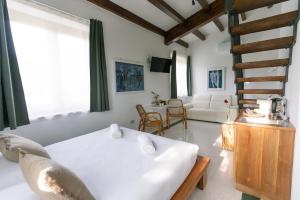 Nike Country Retreat - Suite 7