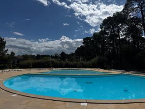 Chalet for 6 to 8 people, 3 bedroom , residence with pool