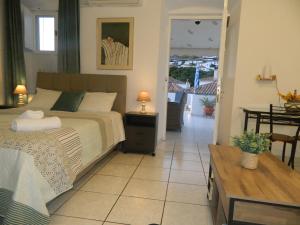 Perakis Apartments