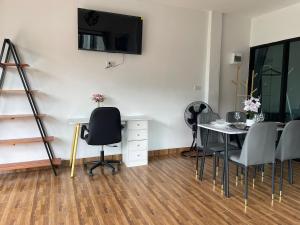 Unique Sea View House 1 bedroom Sabaly C1
