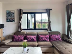 Unique Sea View House 1 bedroom Sabaly C1