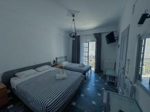 Tritonas Rooms
