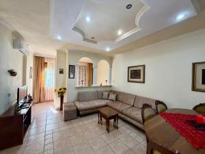 Sunny apartment near City Center and blloku area
