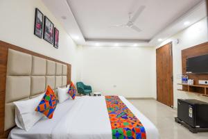 FabHotel Evegreen, Faridabaad
