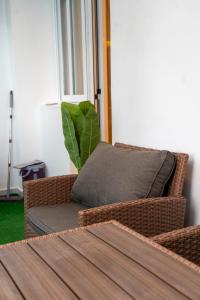 Elegant Seaside Luxury Apartment with Private Pool Access