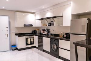 Elegant Seaside Luxury Apartment with Private Pool Access