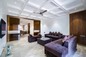 Atrium Luxury 3BHK near IGI Airport & Yashobhoomi with Fast WIFI