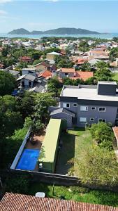 Container Loft a 350 metros do mar