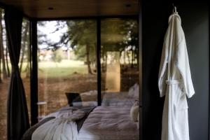 Secluded Glass House Escape with Hot Tub & Forest Views in Zagreb, Croatia