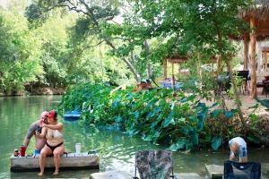 Family Bonding in Style: Safari Tent Glamping Experience in Cibolo, TX