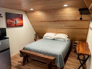 Zen by the River: Pet-Friendly Retreat in Beautiful Bastrop, TX