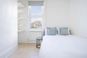 Cosy 2 Bed London Flat Great Transport Links